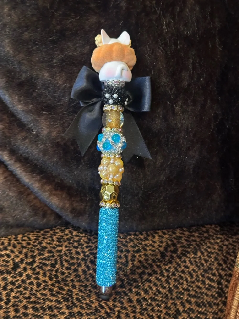 Gorgeous Hand Crafted Pen with an Authentic  DoDo Nami Pet Unicorn as the Focal